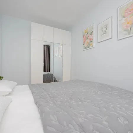 Apartment Beige In With Parking And Air Conditioned Living By Renters Warsaw