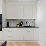 Beige In With Parking And Air Conditioned Living By Renters